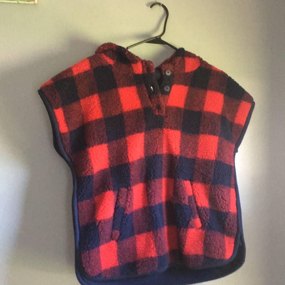 Fleece hooded vest